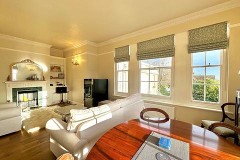 2 bedroom apartment for sale, Leelands House, Grams Road, Walmer, Kent, CT14