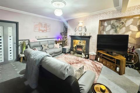 2 bedroom terraced house for sale, William Street, Trethomas, Caerphilly, CF83 8FX
