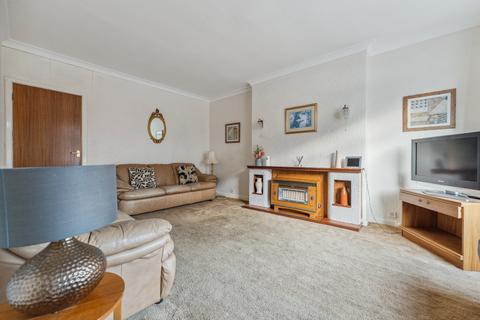 67 Randolph Drive, Clarkston, Glasgow, G76 8AN