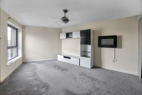 1 bedroom flat to rent, The Decks, Runcorn, WA7 1GR