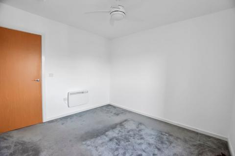 1 bedroom flat to rent, The Decks, Runcorn, WA7 1GR