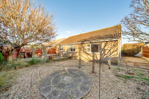 2 bedroom detached bungalow for sale, Hebden Moor Way, North Hykeham, Lincoln, Lincolnshire, LN6