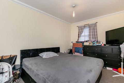 1 bedroom apartment for sale, Brook Road, REDHILL, Surrey, RH1