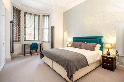 undefined, Sloane Gardens, London, SW1W