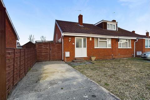 2 bedroom bungalow for sale, Brionne Way, Longlevens, Gloucester, Gloucestershire, GL2