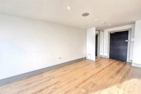 Studio to rent, Mercantile House, Uxbridge, Greater London