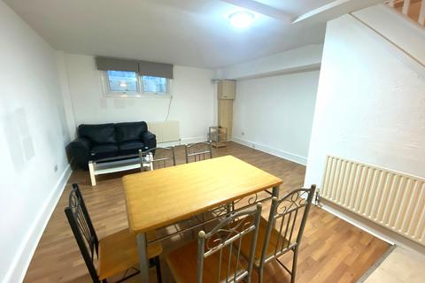 2 bedroom maisonette to rent, 20 Parfett Street London E1 1JR