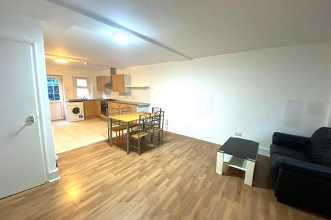 2 bedroom maisonette to rent, 20 Parfett Street London E1 1JR