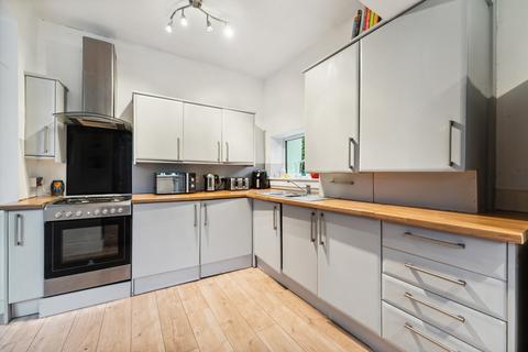 28 Dorian Drive, Clarkston, Glasgow, G76 7NP