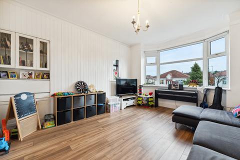 28 Dorian Drive, Clarkston, Glasgow, G76 7NP