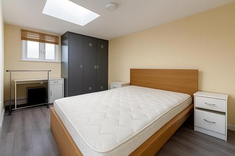 undefined, Grant Road, Wealdstone HA3