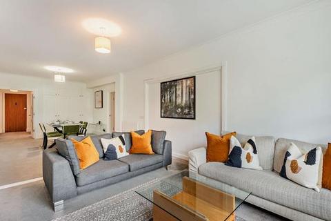 5 bedroom end of terrace house to rent, Strathmore Court, London, NW8
