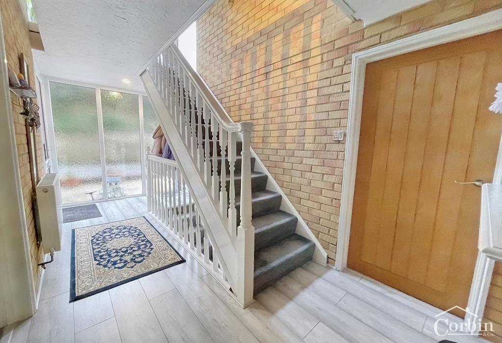 Headswell Avenue, Bournemouth, Dorset 5 bed detached house for sale £