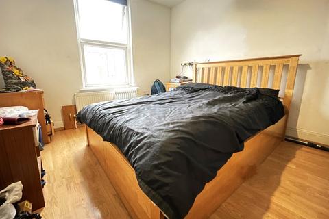 1 bedroom flat to rent, Grant Road, Wealdstone HA3