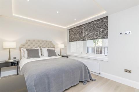 2 bedroom flat to rent, London W2