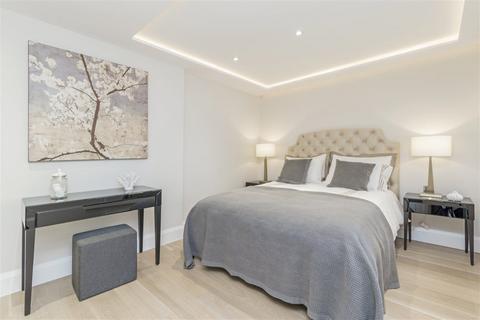 2 bedroom flat to rent, London W2