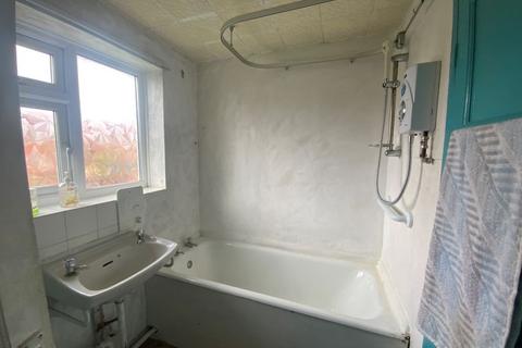 79 Cedar Road, Nuneaton, CV10 9DE