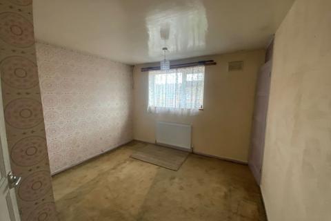 79 Cedar Road, Nuneaton, CV10 9DE