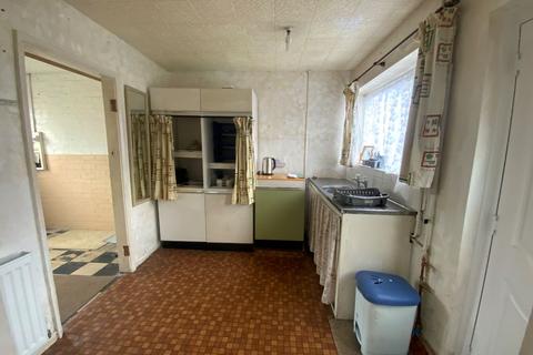 79 Cedar Road, Nuneaton, CV10 9DE