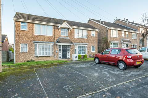 1 bedroom flat for sale, Fieldway Rise, Rodley, West Yorkshire, LS13