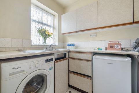 1 bedroom flat for sale, Fieldway Rise, Rodley, West Yorkshire, LS13