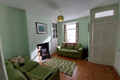 13 Maes Talaran, Dolgellau, LL40 1HR
