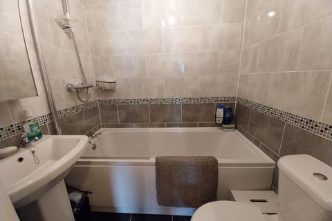 13 Maes Talaran, Dolgellau, LL40 1HR