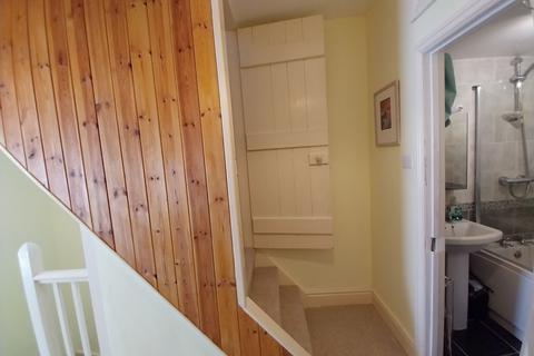 13 Maes Talaran, Dolgellau, LL40 1HR