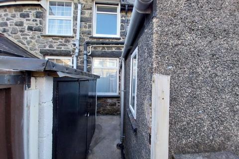 13 Maes Talaran, Dolgellau, LL40 1HR