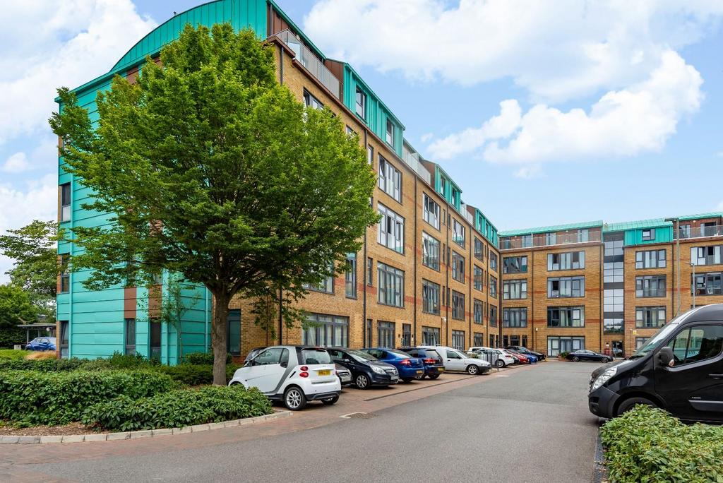 Jessop Court, Brindley Place, Uxbridge, London, UB8 1 bed apartment for
