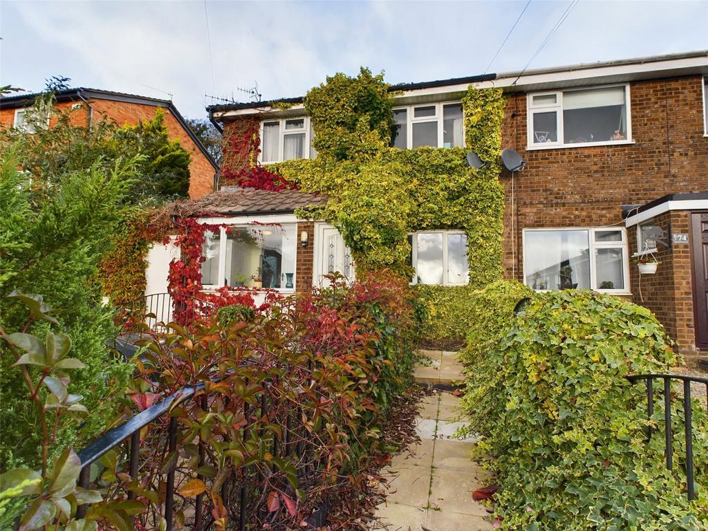 Kenwood Avenue, Worcester... 3 bed semidetached house £170,000