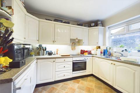 24 Lynwood Avenue, Aughton, Ormskirk, L39 5BB
