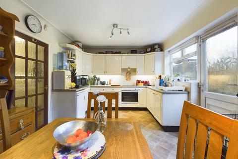 24 Lynwood Avenue, Aughton, Ormskirk, L39 5BB