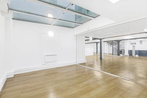 Office to rent, Basement and Ground Floors 5 Maidstone Buildings Mews, London, SE1 1GN