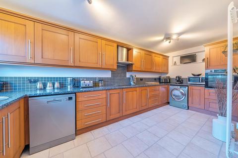 4 bedroom semi-detached house for sale, Watling Place, Dunstable LU5