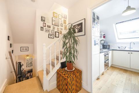 Flat F, 80 Crystal Palace Park Road, London, SE26 6UN