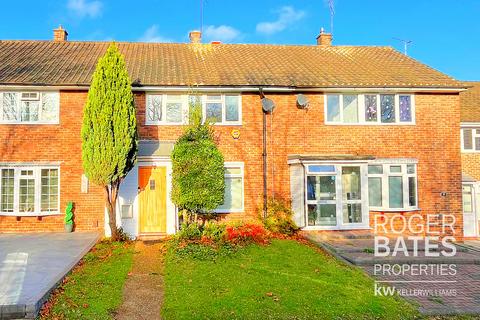 20, Basildon, SS16