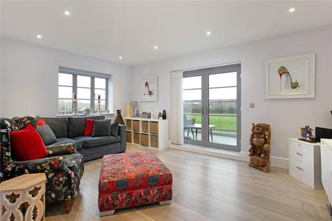 2 bedroom apartment for sale, Roding Road, Loughton, Essex, IG10
