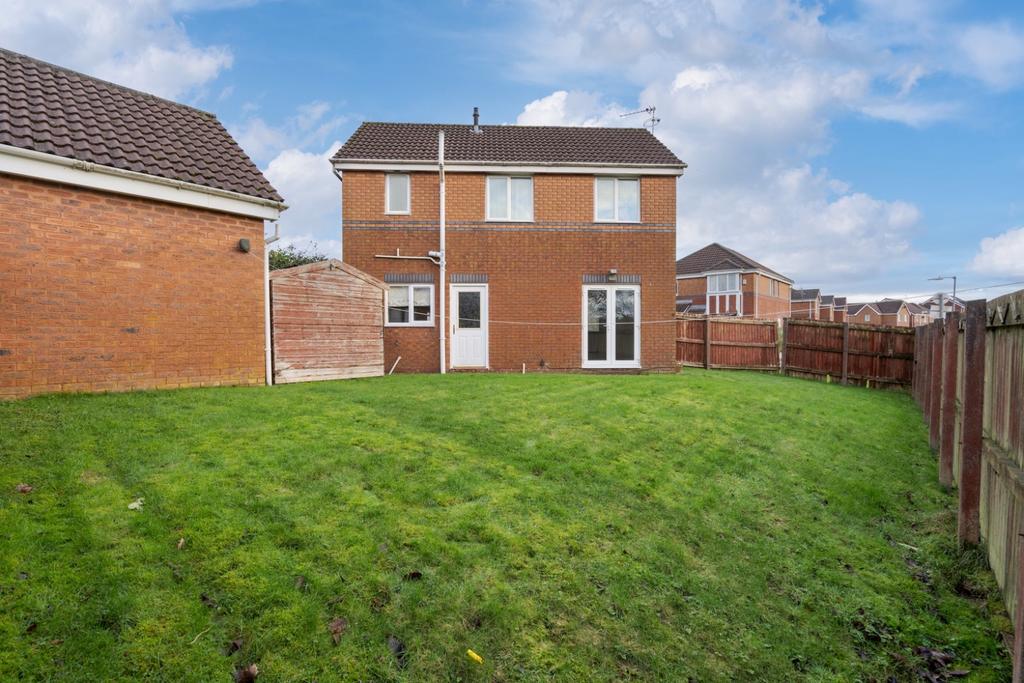 Pear Tree Drive, Farnworth, Bolton... 3 bed detached house for sale £