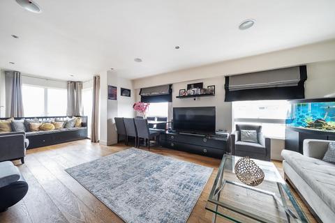 3 bedroom flat for sale, Croft House,  Heritage Avenue,  NW9
