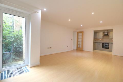 2 bedroom flat for sale, Meadowcourt Road, London, SE3