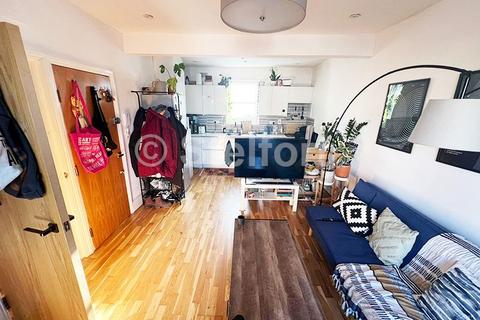 2 bedroom flat to rent, Conewood Street, London N5