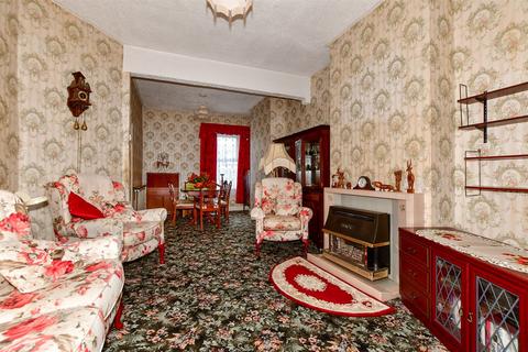 3 bedroom end of terrace house for sale - Morehall Avenue, Folkestone, Kent