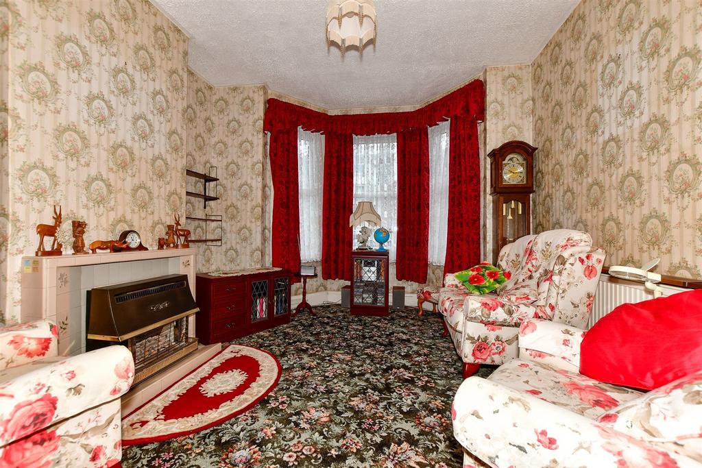 Morehall Avenue, Folkestone, Kent 3 bed end of terrace house for sale £300,000