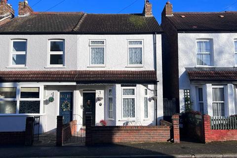 2 bedroom semi-detached house for sale - Cobden Road, Farnborough, Kent, BR6