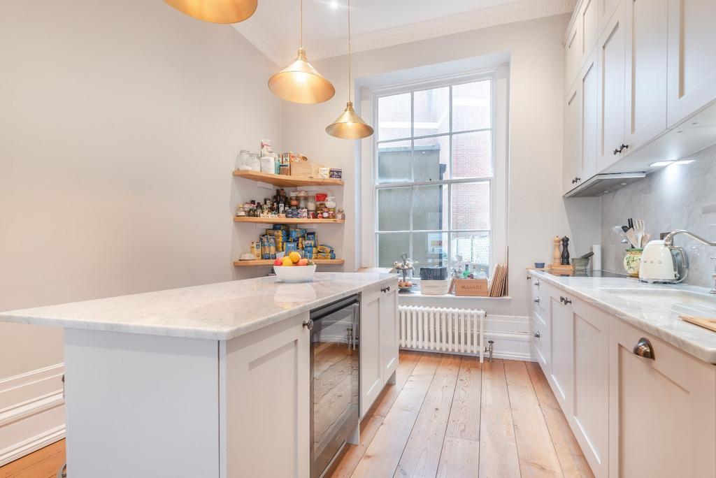 Park Street, Windsor, Berkshire 5 bed terraced house for sale £2,575,000