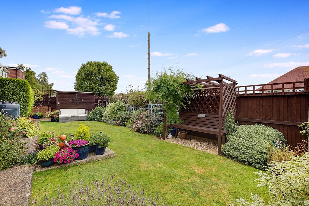 Watson Avenue, Chatham, ME5 2 bed detached bungalow for sale £370,000