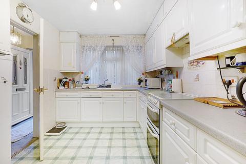 27 Brenchley Close, Rochester, ME1 2QL