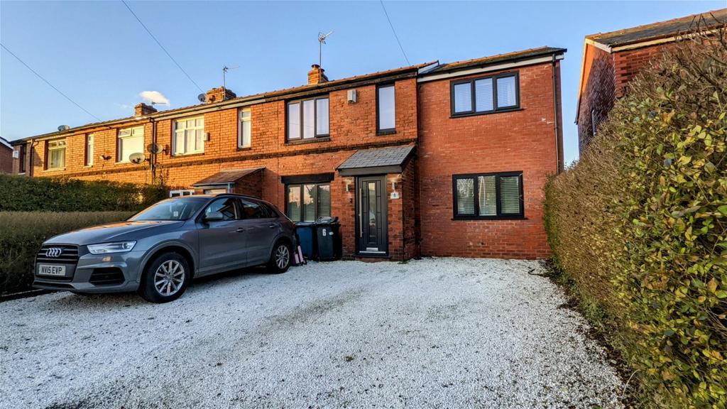 Daniels Lane, Skelmersdale WN8 3 bed end of terrace house for sale £