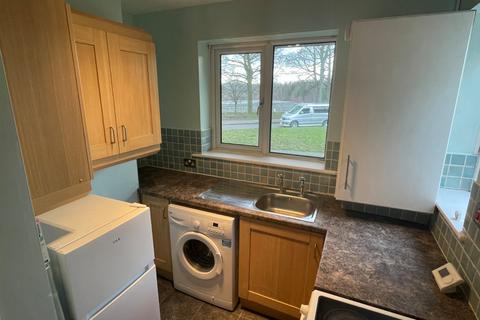 1 bedroom flat to rent, Leafield Close, Leeds, West Yorkshire, LS17